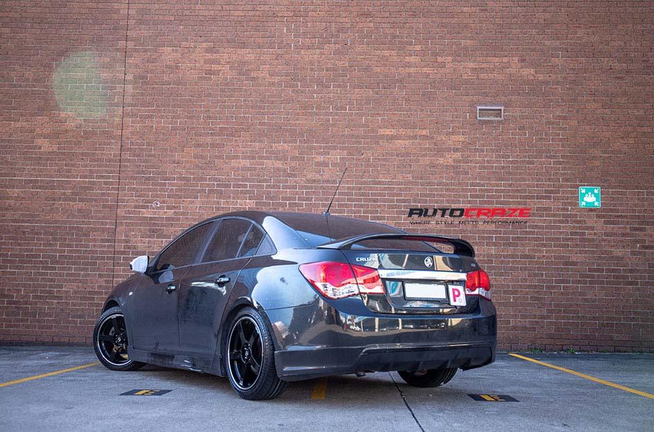 HOLDEN-CRUZE-PETROL--2013-ONWARDS--MR116-GLOSS-BLACK-MACHINED-EDGE